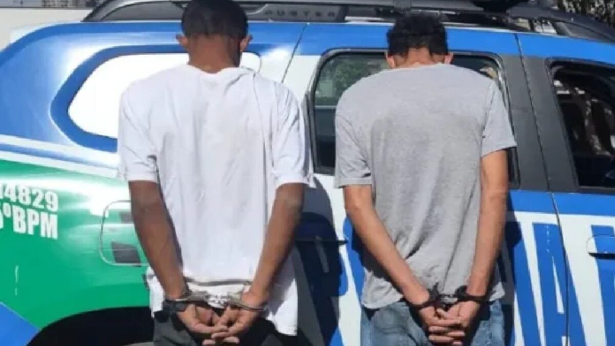 Dois homens são preso após furtar loja atacadista em Aparecida