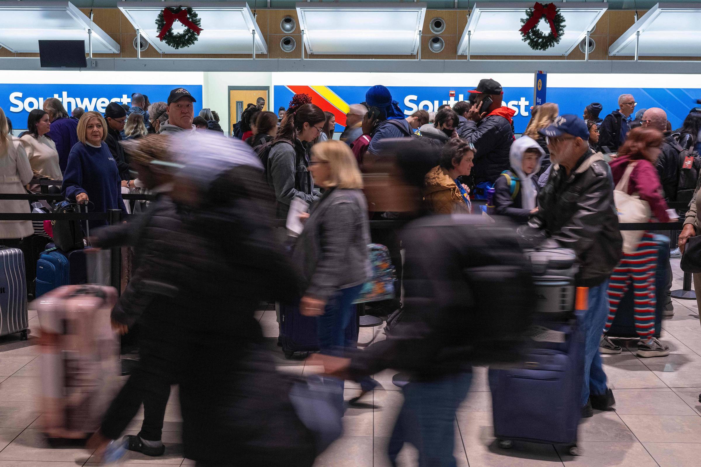 EUA: Agência suspende ordem de tirar sapato em aeroporto – 08/07/2025 – Mundo