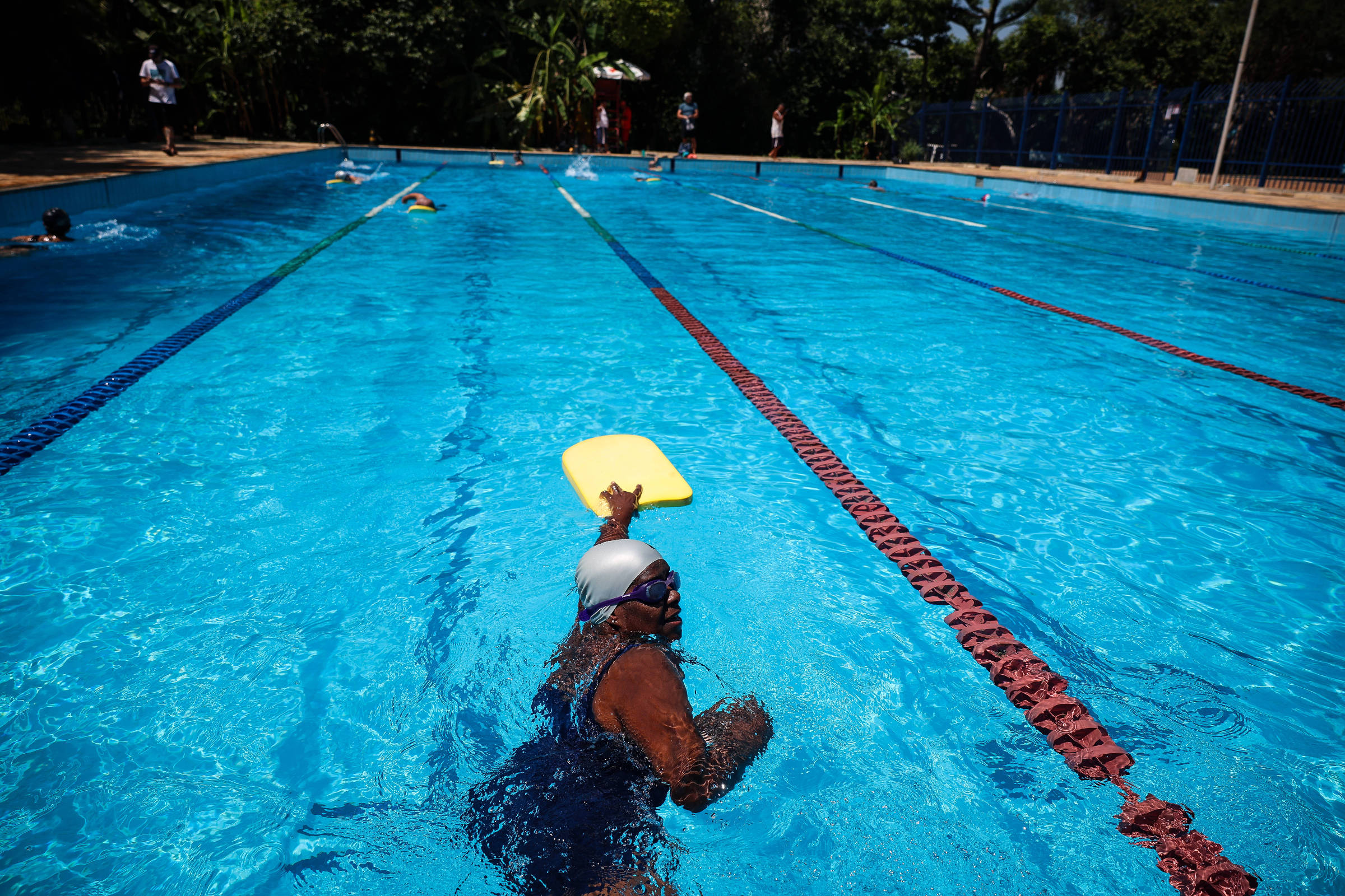 Exercício na água acelera recuperação após cirurgia – 01/07/2025 – Equilíbrio