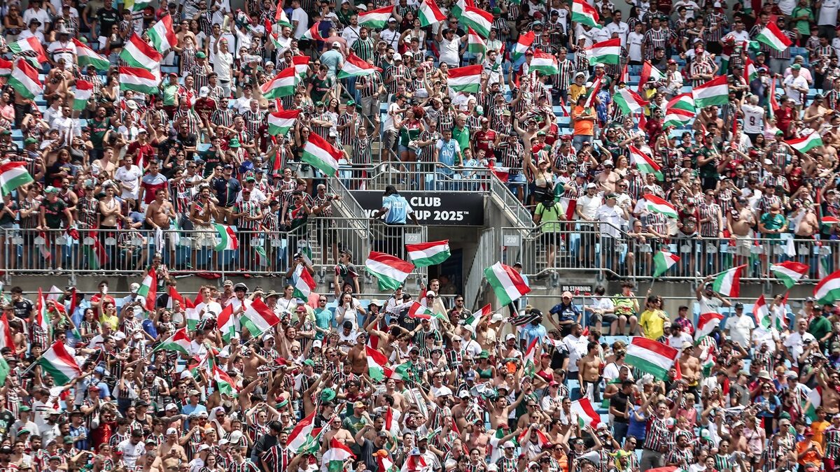 Fifa reduz e distribui ingressos para Fluminense e Al Hilal