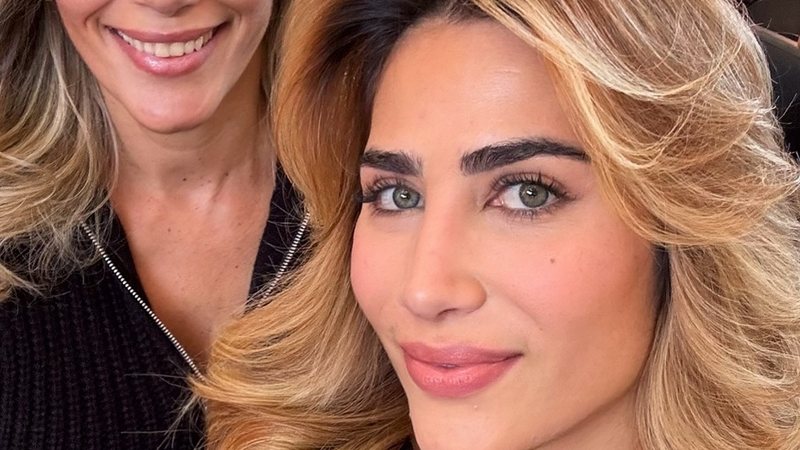 Filha de Leonardo impressiona ao postar foto rara com a mãe: ‘Parecem irmãs’