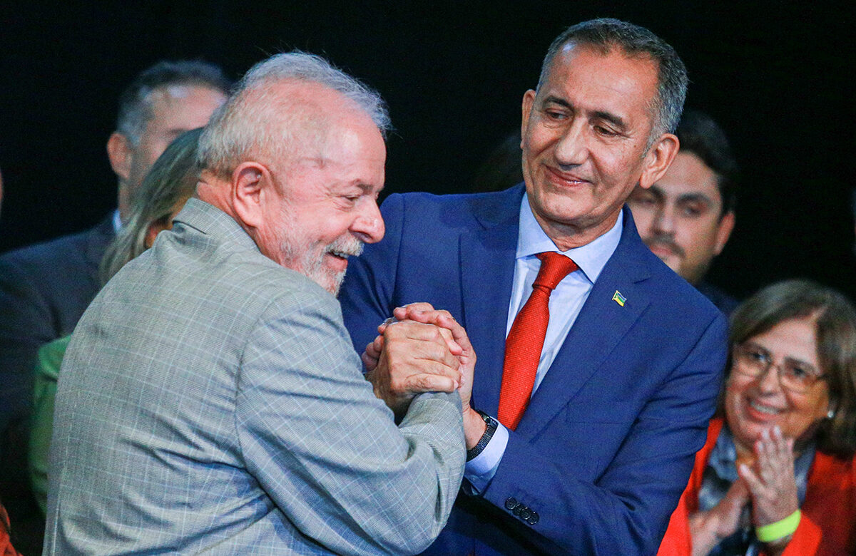 Fora da agenda, Lula faz reunião com ministros do União Brasil