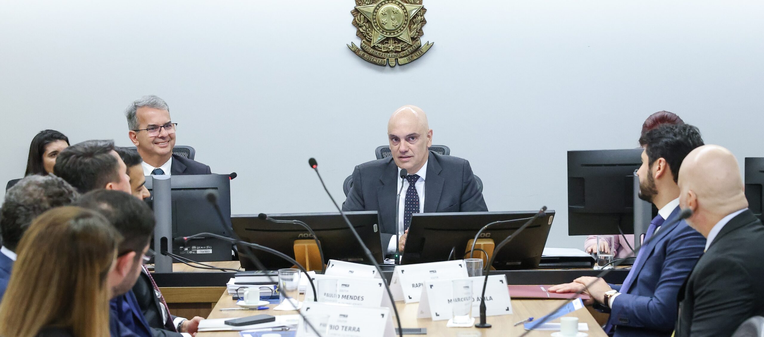 Governo aposta em decisão favorável de Moraes ao decreto