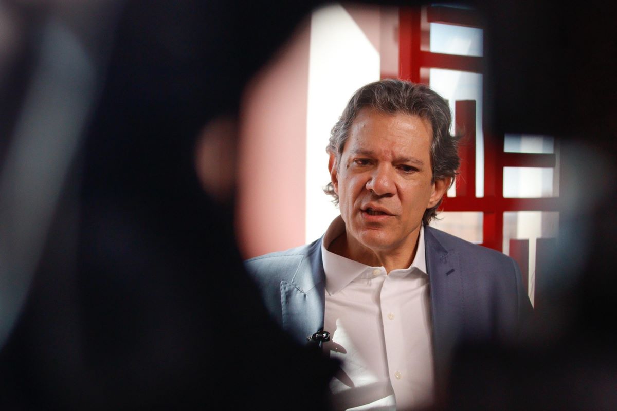 Haddad culpa Bolsonaro por ação de Trump e vê “tiro no pé” da direita