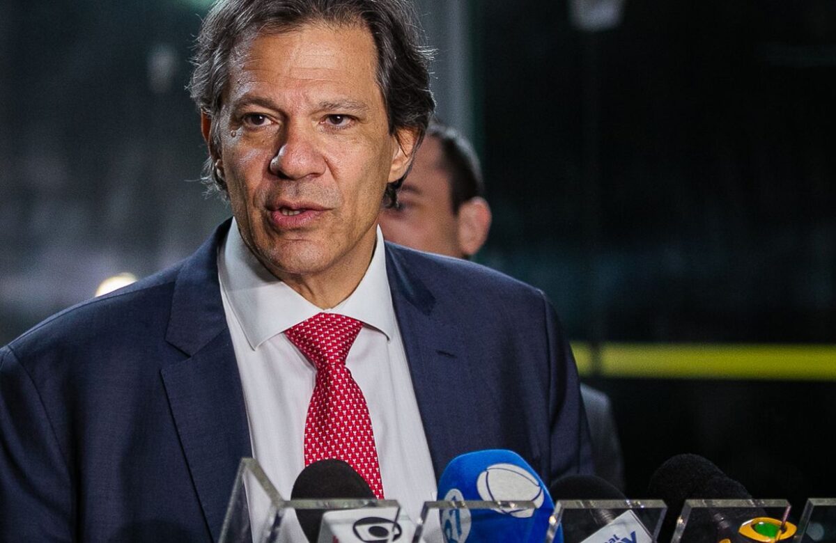 Plano de contingência sobre tarifas dos EUA já foi apresentado a Lula