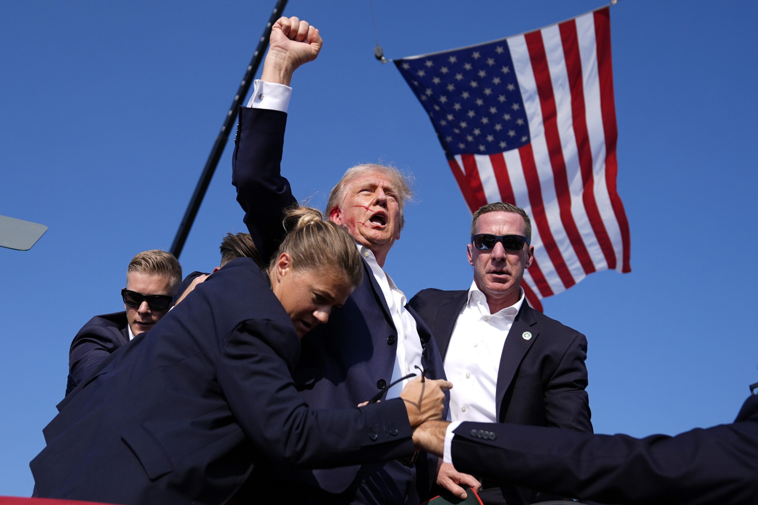 Homem é preso após ameaçar Trump e postar foto com rifle: ‘Eu não vou errar’ | Mundo