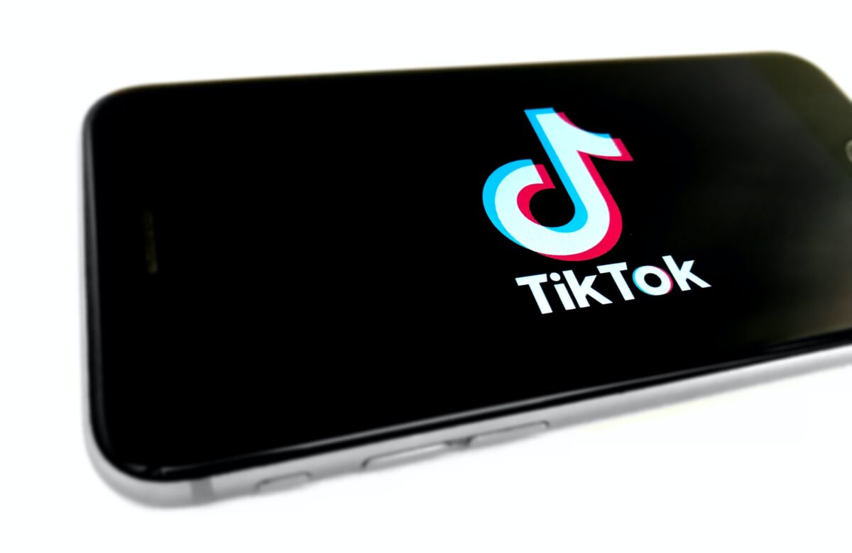 Homem mata filha de 16 anos que se recusou a apagar conta no TikTok | Mundo