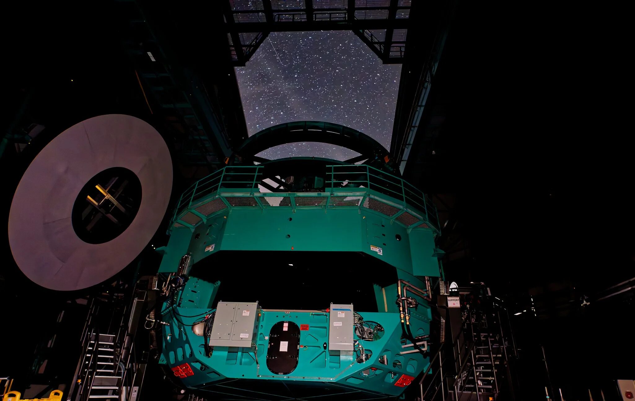 Imagens incríveis do supertelescópio com maior câmera do mundo