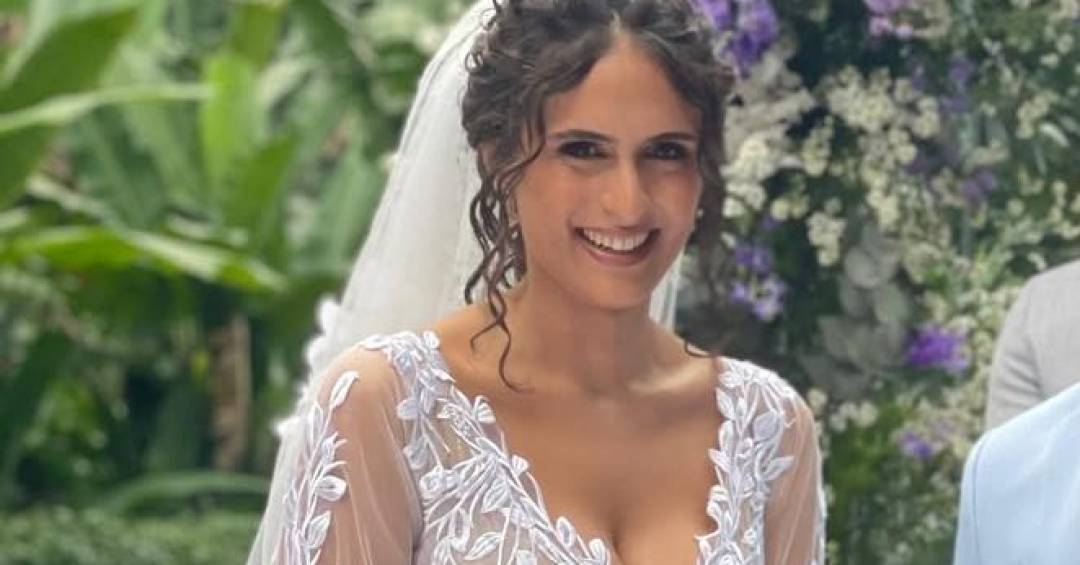 Influencer que só fez sexo após casamento conta como foi a primeira vez