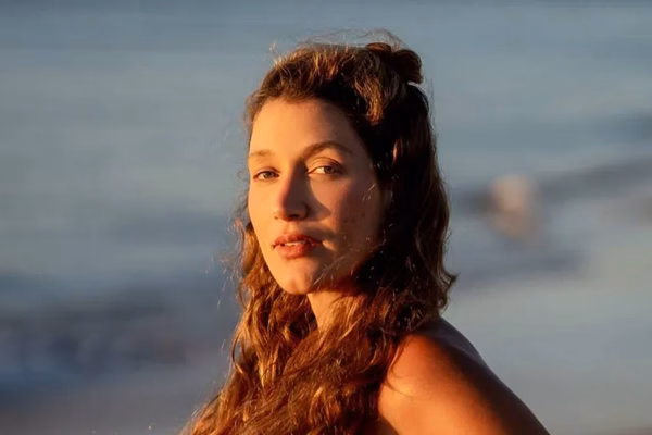 Influenciadora Gabriela Pugliesi relembra abuso sexual na infância