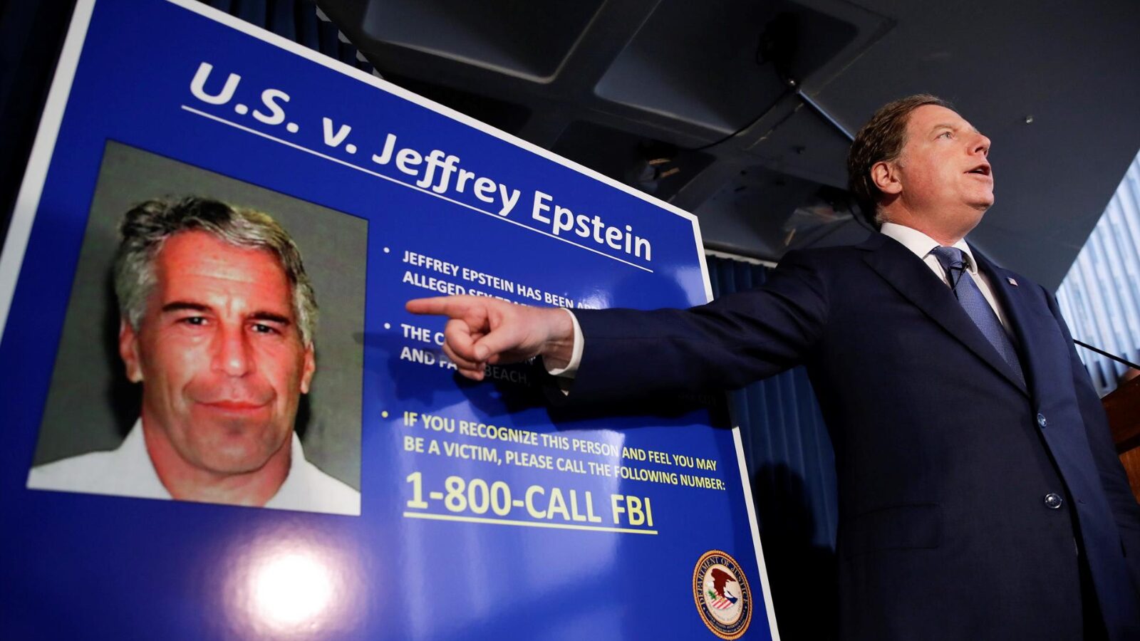 Irmão de Jeffrey Epstein diz que ele não cometeu suicídio