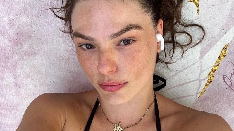 Isis Valverde revelar doença celíaca, e médico detalha sintoma pouco conhecido: ‘Dificuldade’