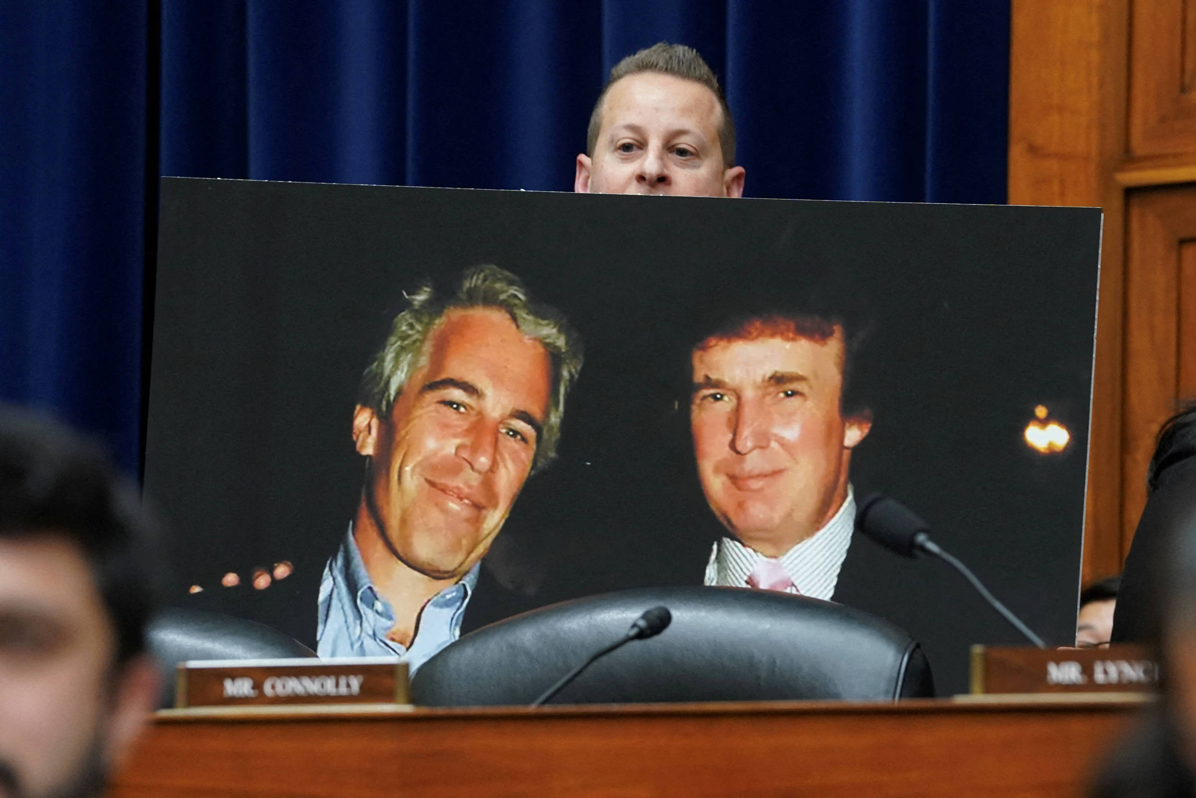Jornal divulga suposta carta de Trump para Epstein – 17/07/2025 – Mundo
