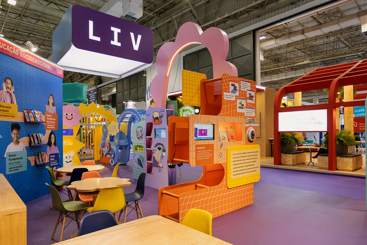 LIV Educação Anuncia Vagas Para Assistente De Prospecção, Consultor Pedagógico E Estágio No RJ