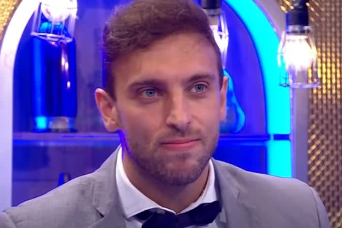 Leo Lins lacra celulares de público em nova turnê de comédia