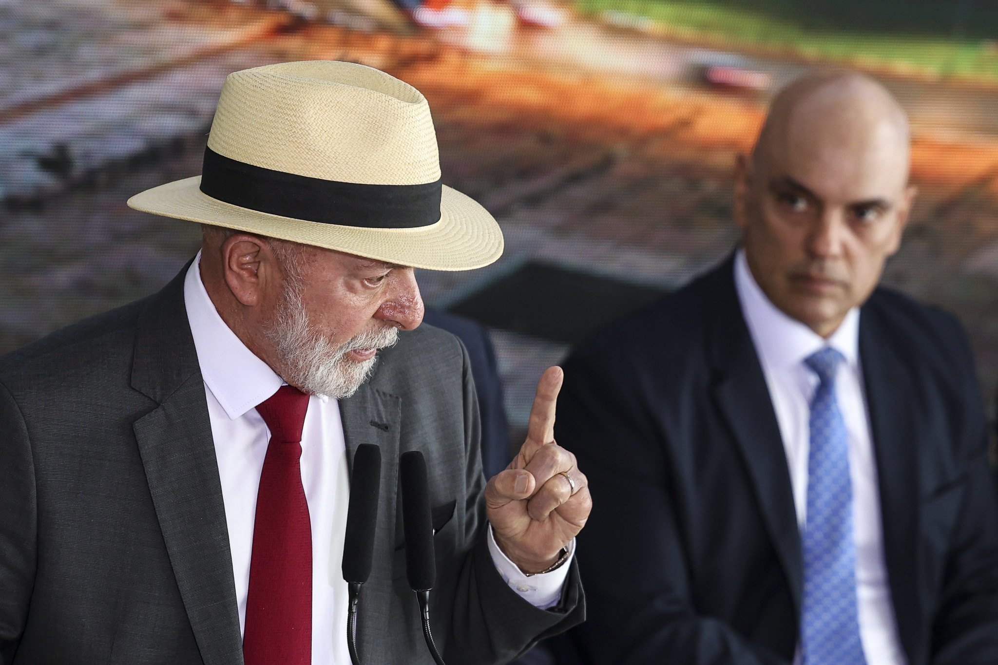 Lula está dependente do STF e tensão com Congresso cresce