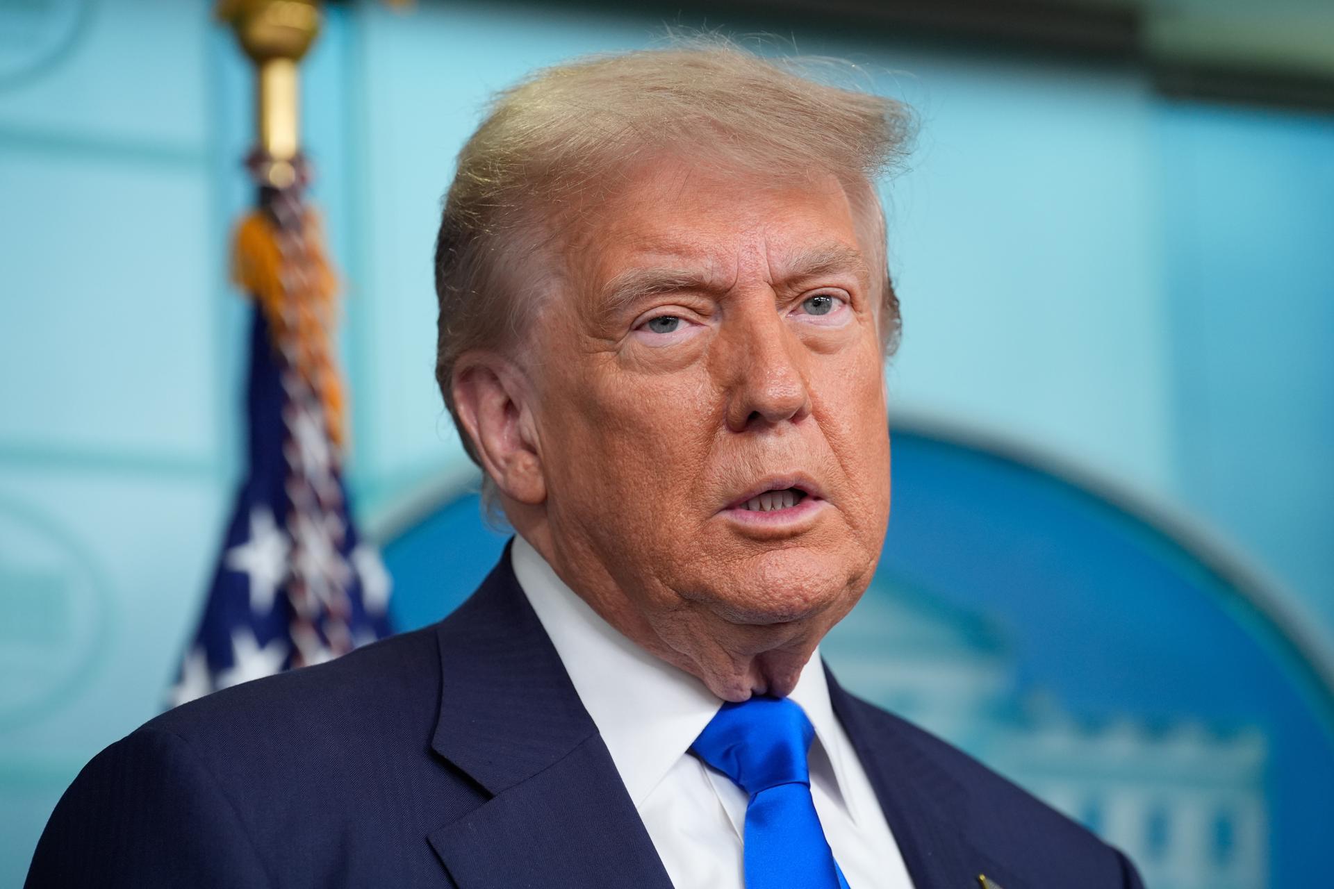 Mamdani será preso se desafiar política migratória, diz Trump