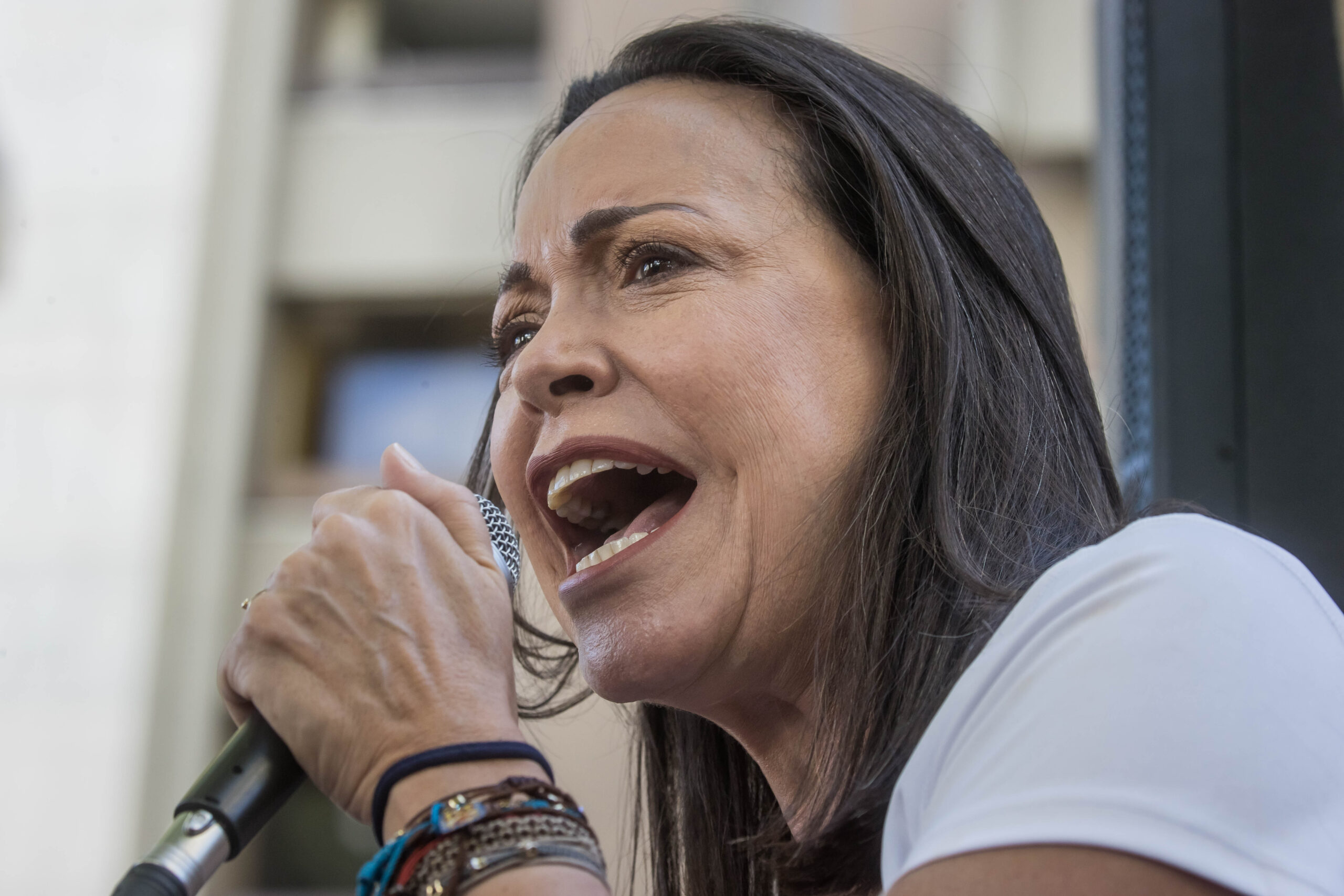María Corina clama por “libertação” da Venezuela.