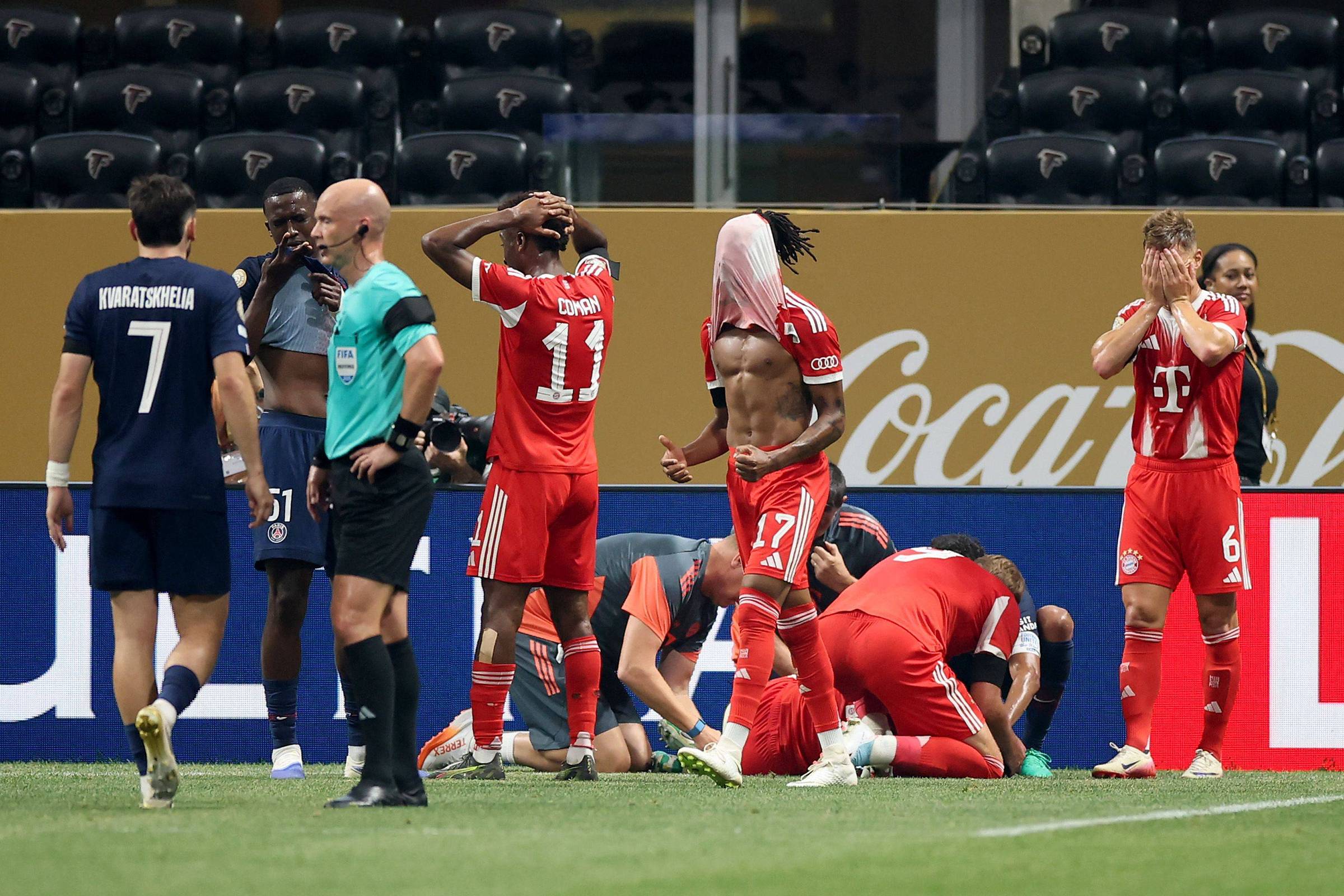 Musiala sofre grave lesão durante duelo com o PSG na Copa – 05/07/2025 – Esporte