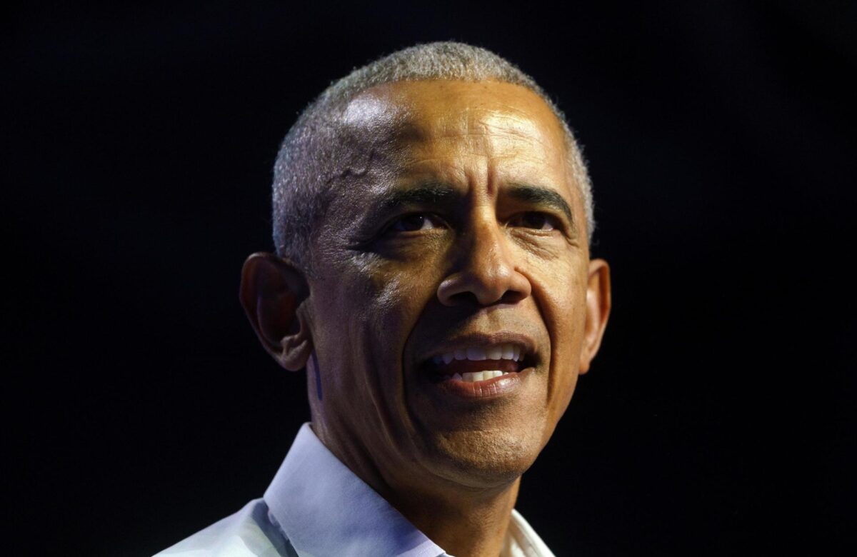 Obama chama de “bizarra” acusação de traição feita por Trump