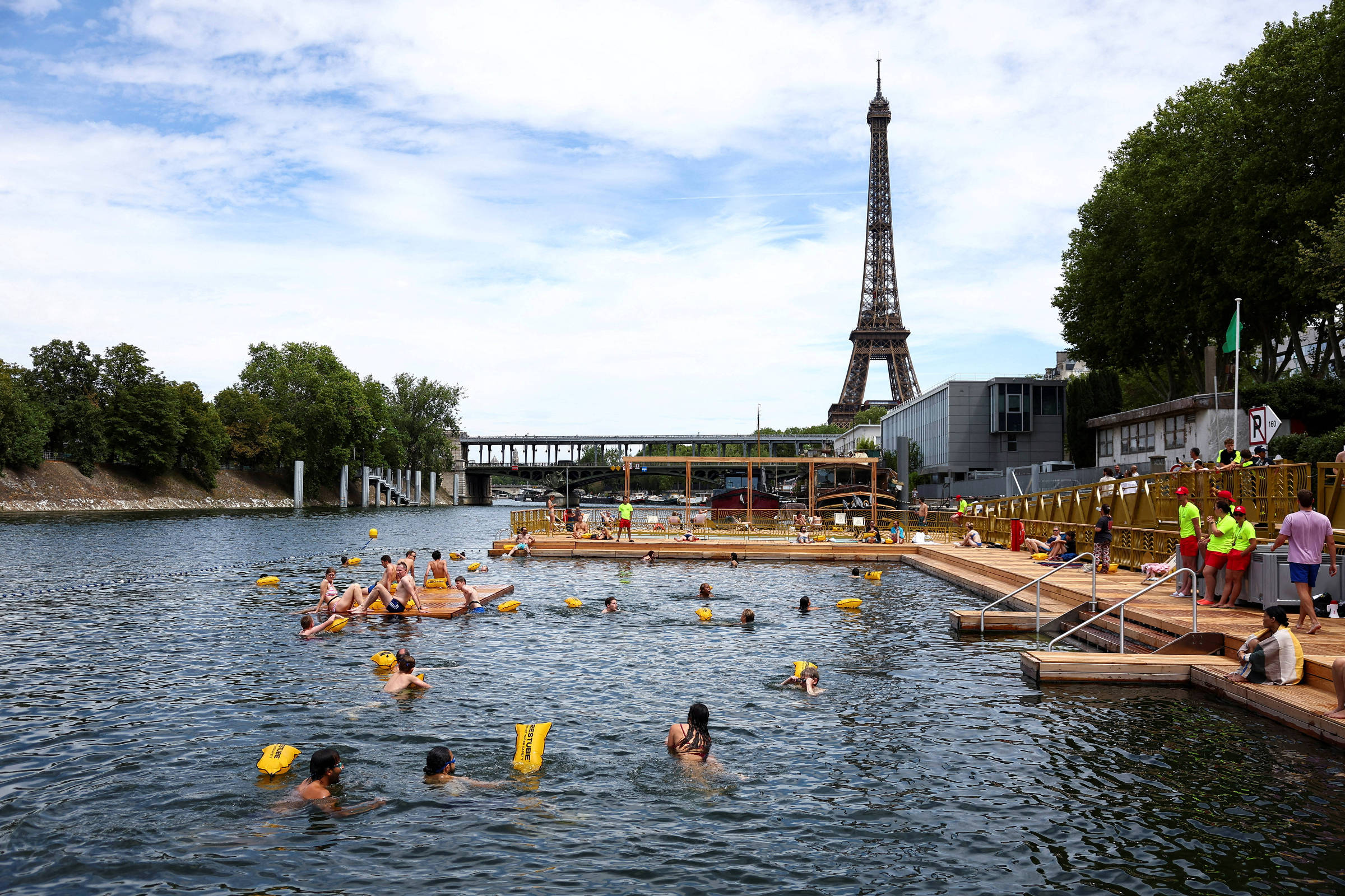 Paris fecha três espaços de mergulho no Sena – 06/07/2025 – Ambiente
