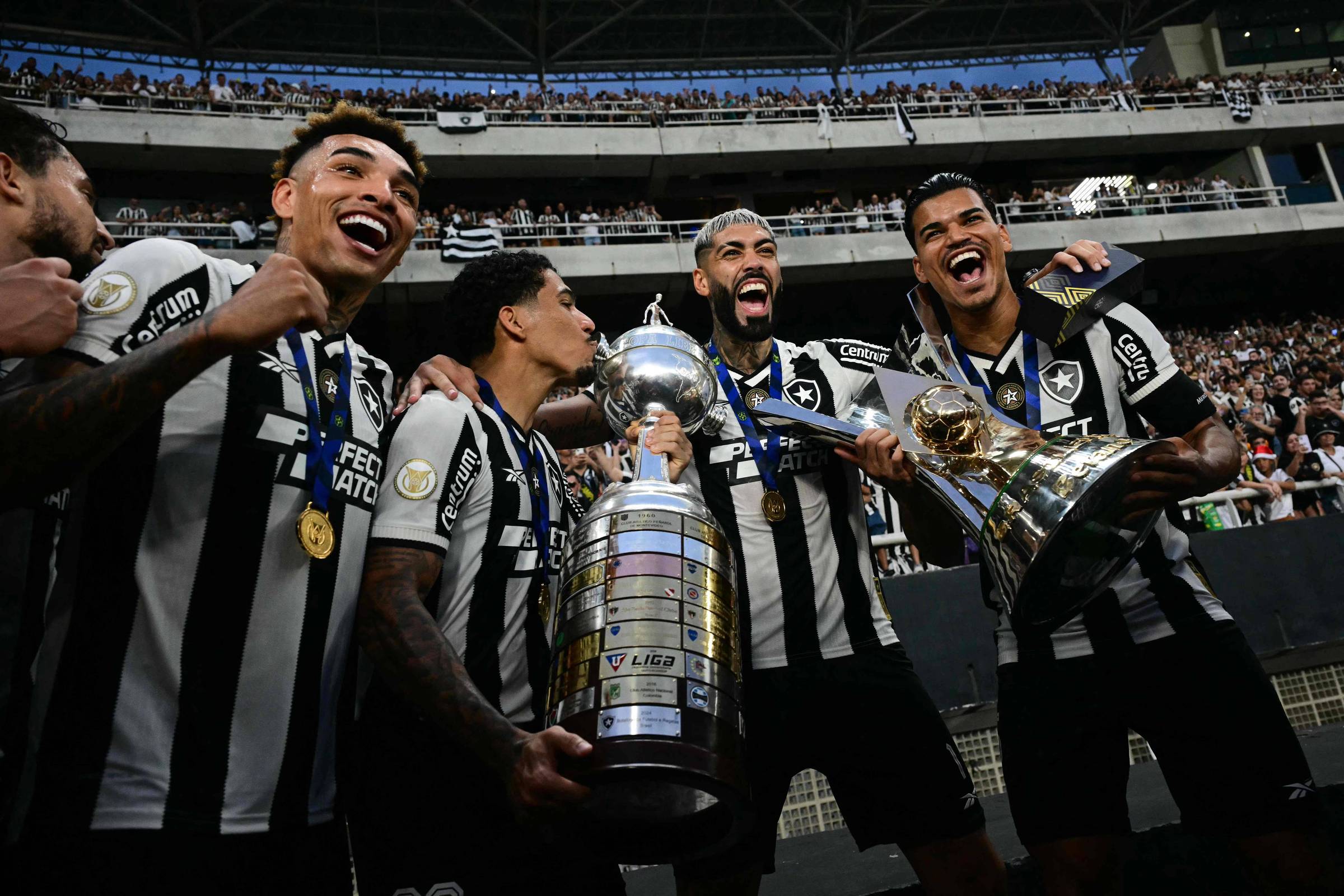 SBT tentará volta da Libertadores em disputa contra Globo – 29/07/2025 – Outro Canal