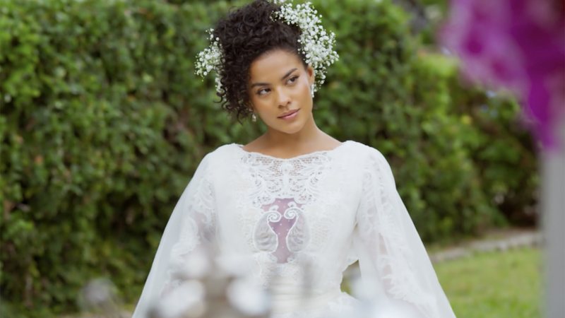 Saiba qual famosa se casou com vestido de noiva usado por Fátima