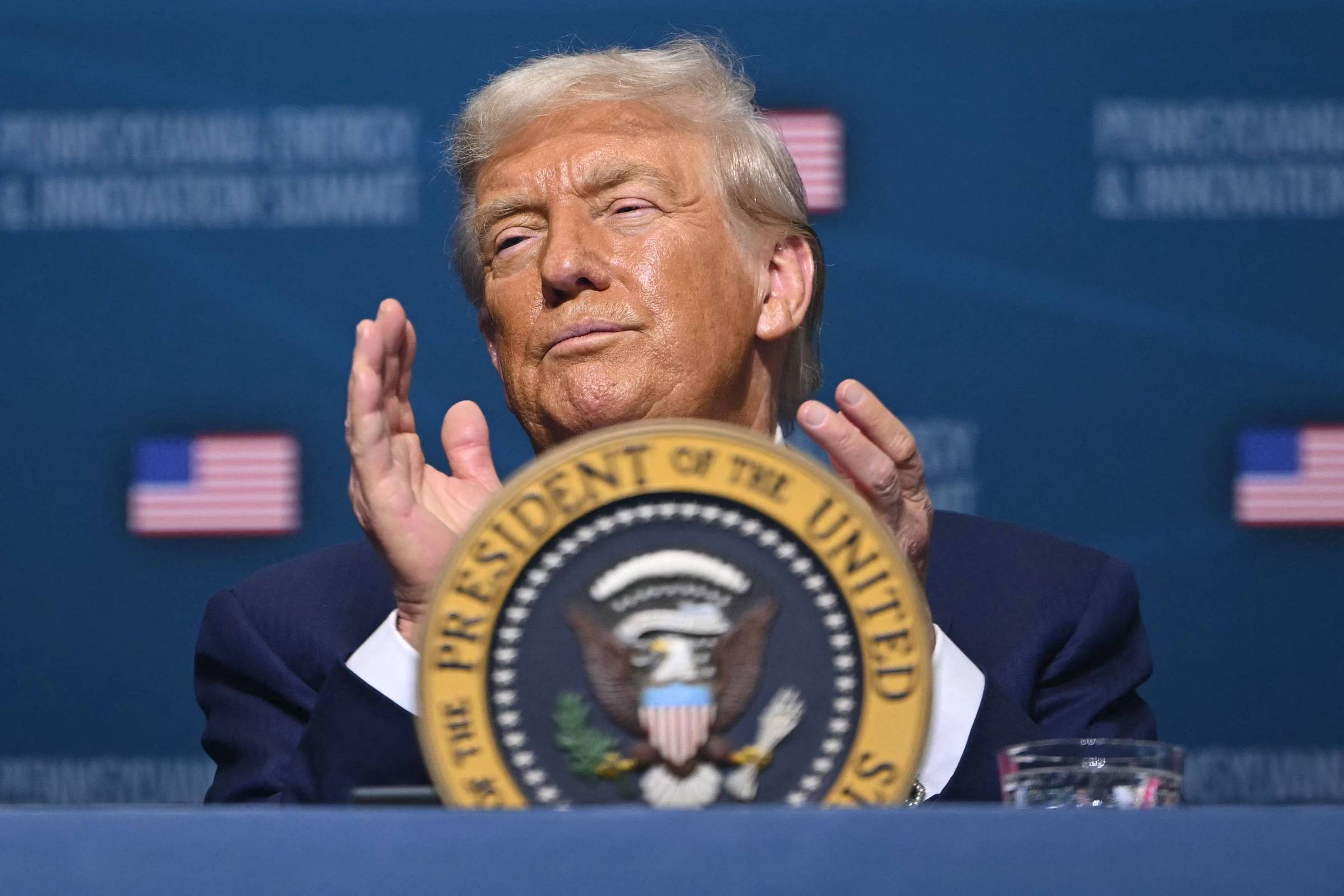 Trump anuncia investimento de US$ 92 bilhões para IA – 15/07/2025 – Mercado