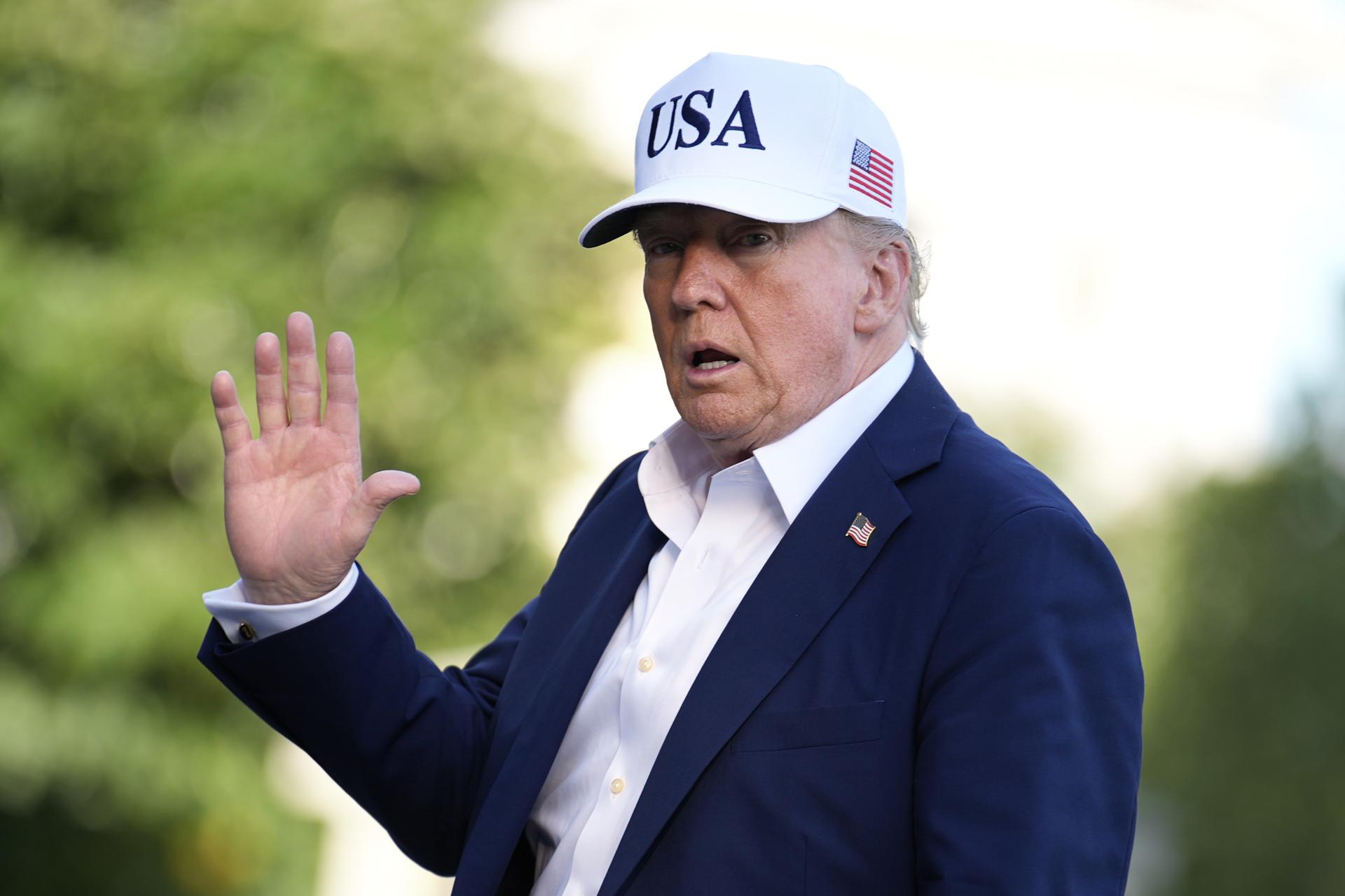 Trump ataca plano de Elon Musk de criar novo partido: “ridículo”