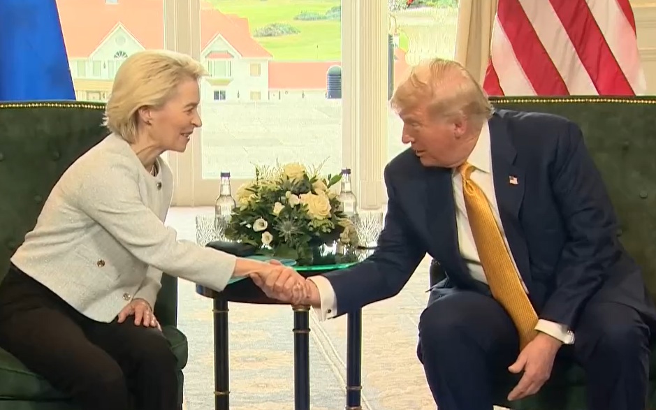 Trump fecha acordo comercial com União Europeia de 15%